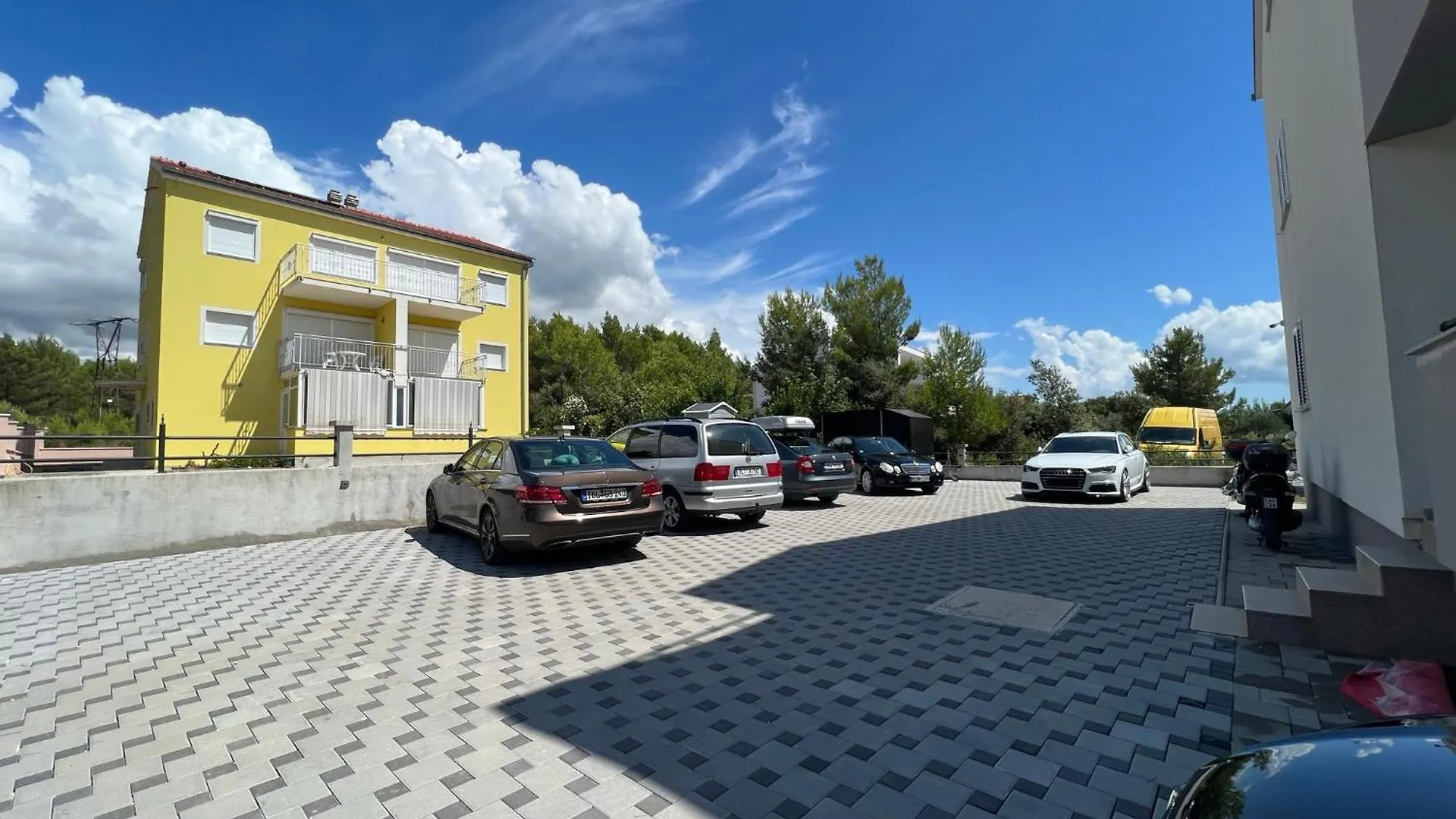 Apartments Villa M&M Bibinje
